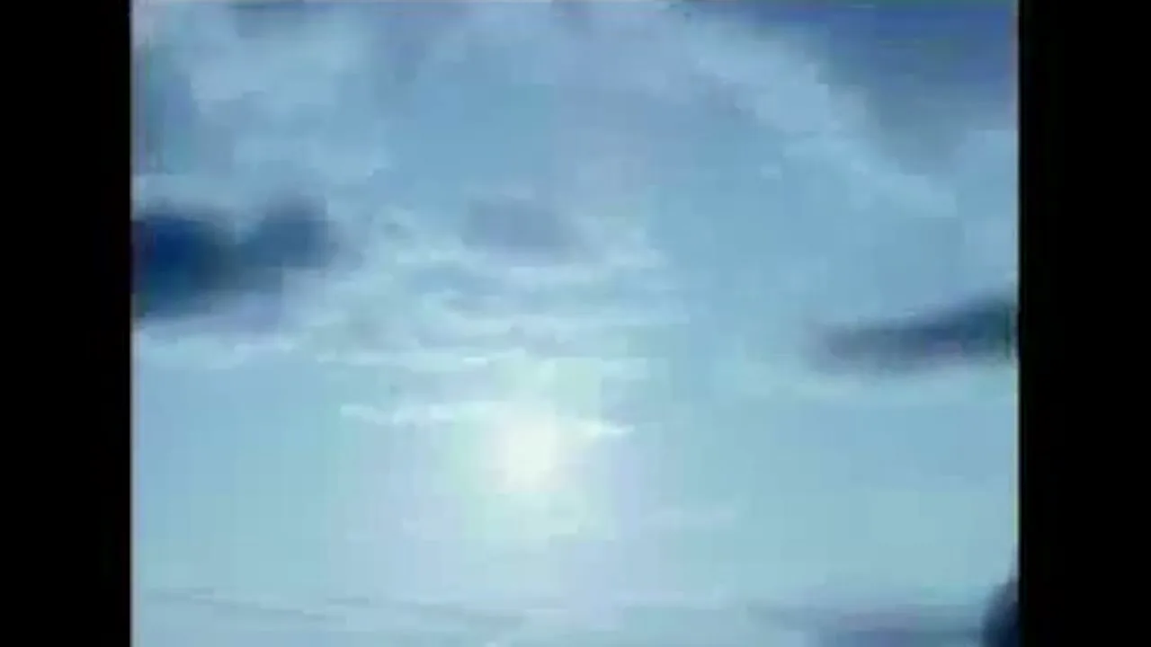 A.G.Barr “Different” (1996), frame 4