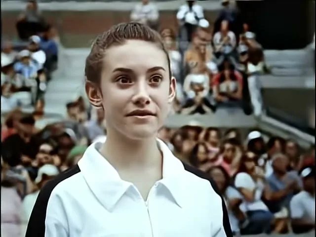 Nike “I Feel Pretty” (2007), frame 6