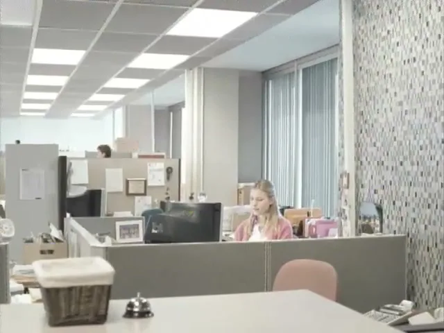 Pepsi “Emoticon Susan” (2008), frame 2