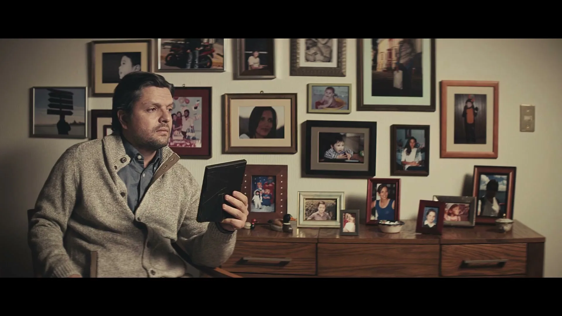 Cablevision Systems “Father” (2014), frame 2