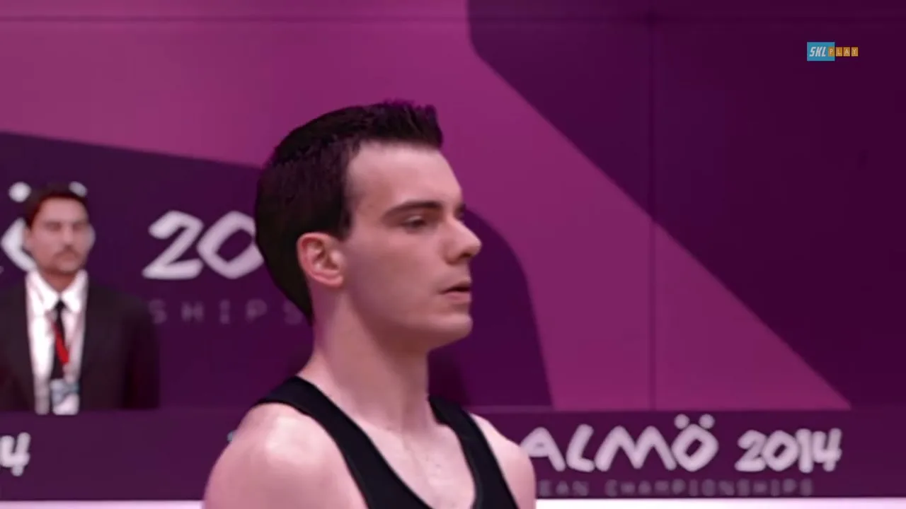 Ducoco “Gymnastics” (2015), frame 4