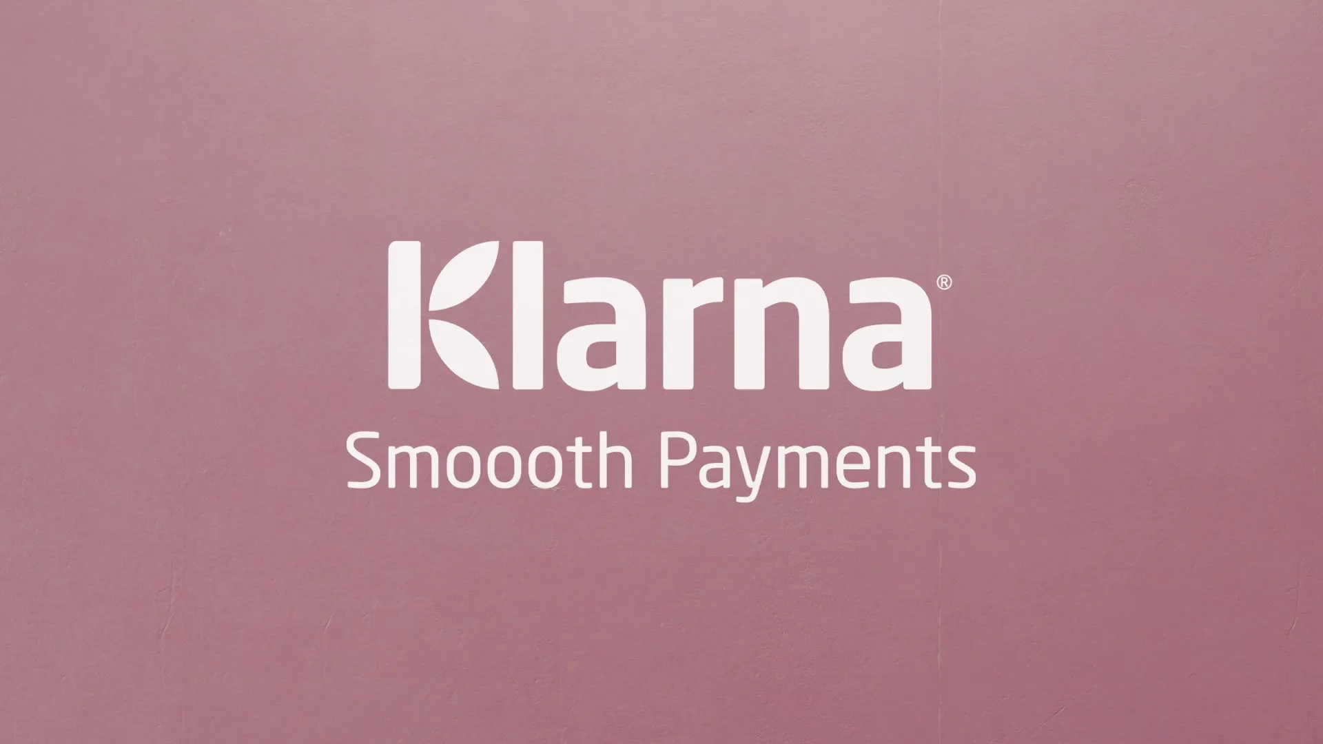The Klarna logo and tagline "Smoooth Payments" are displayed in white text on a solid pink background.