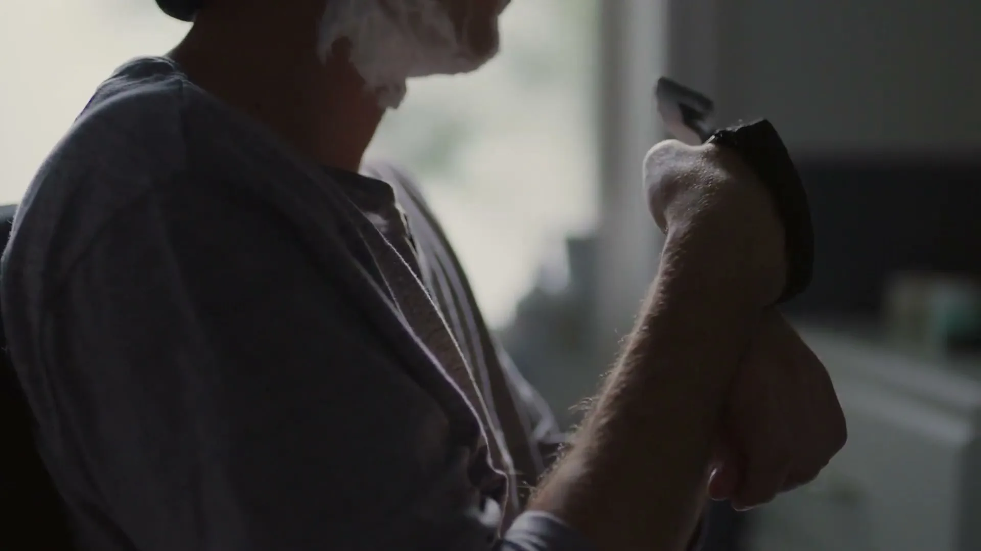 La Societe de L'assurance Automobile Du Quebec “Shaving” (2018), frame 4