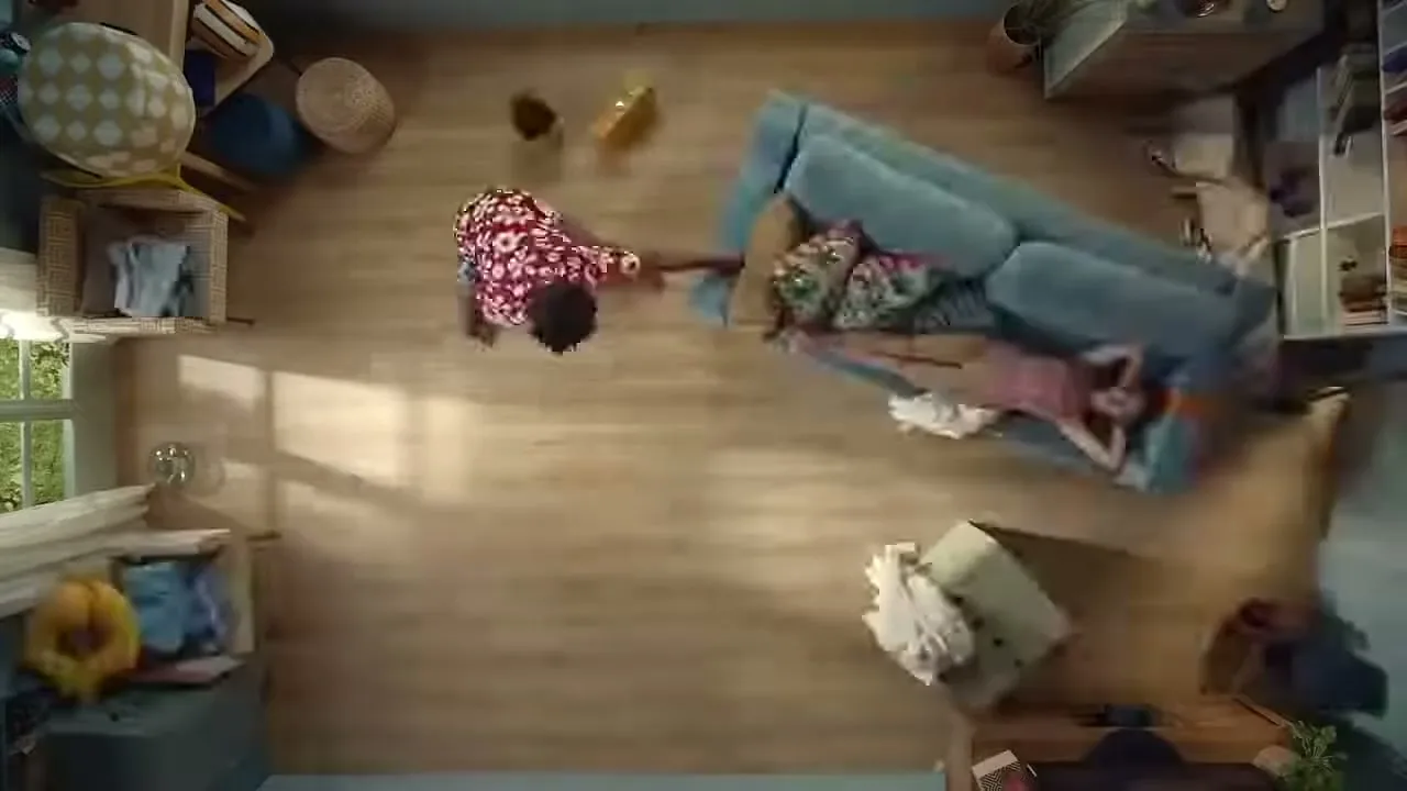 Expedia “Let's take a trip” (2021), frame 5
