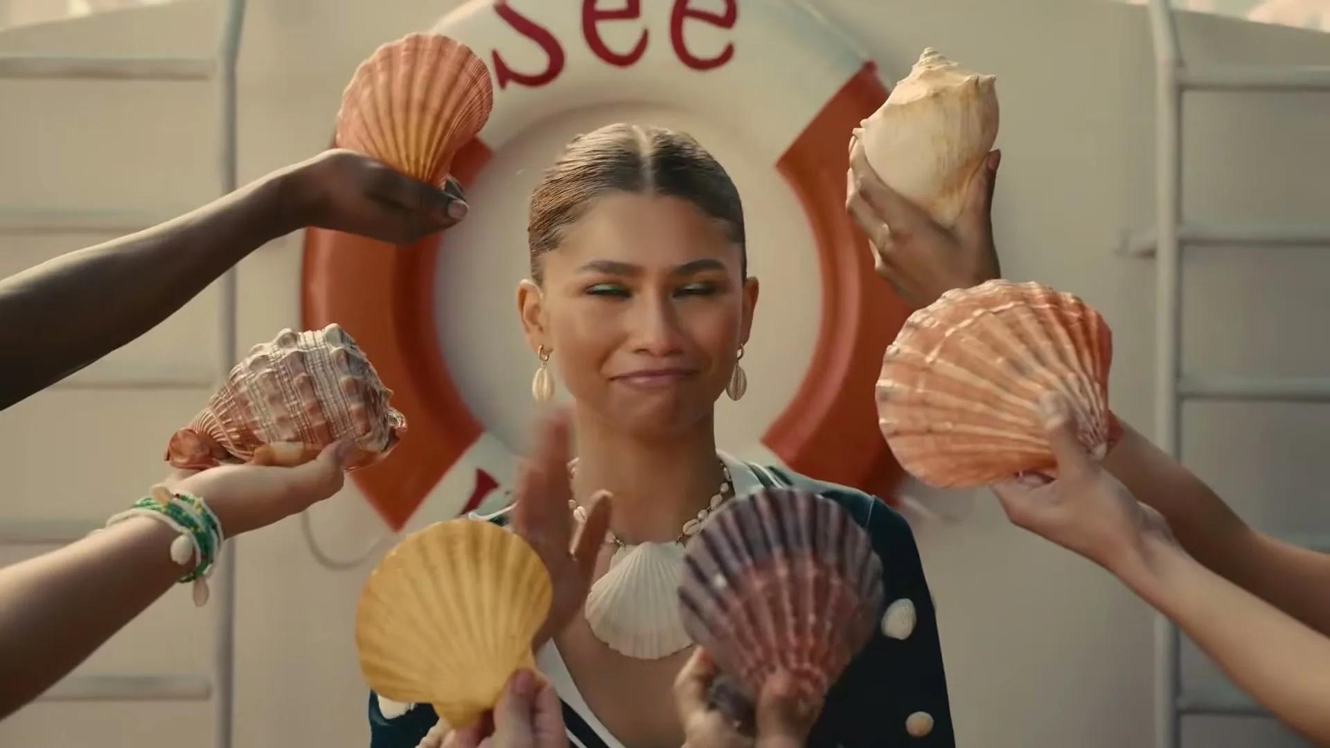 Squarespace "Sally's Seashells" (2022) commercial still