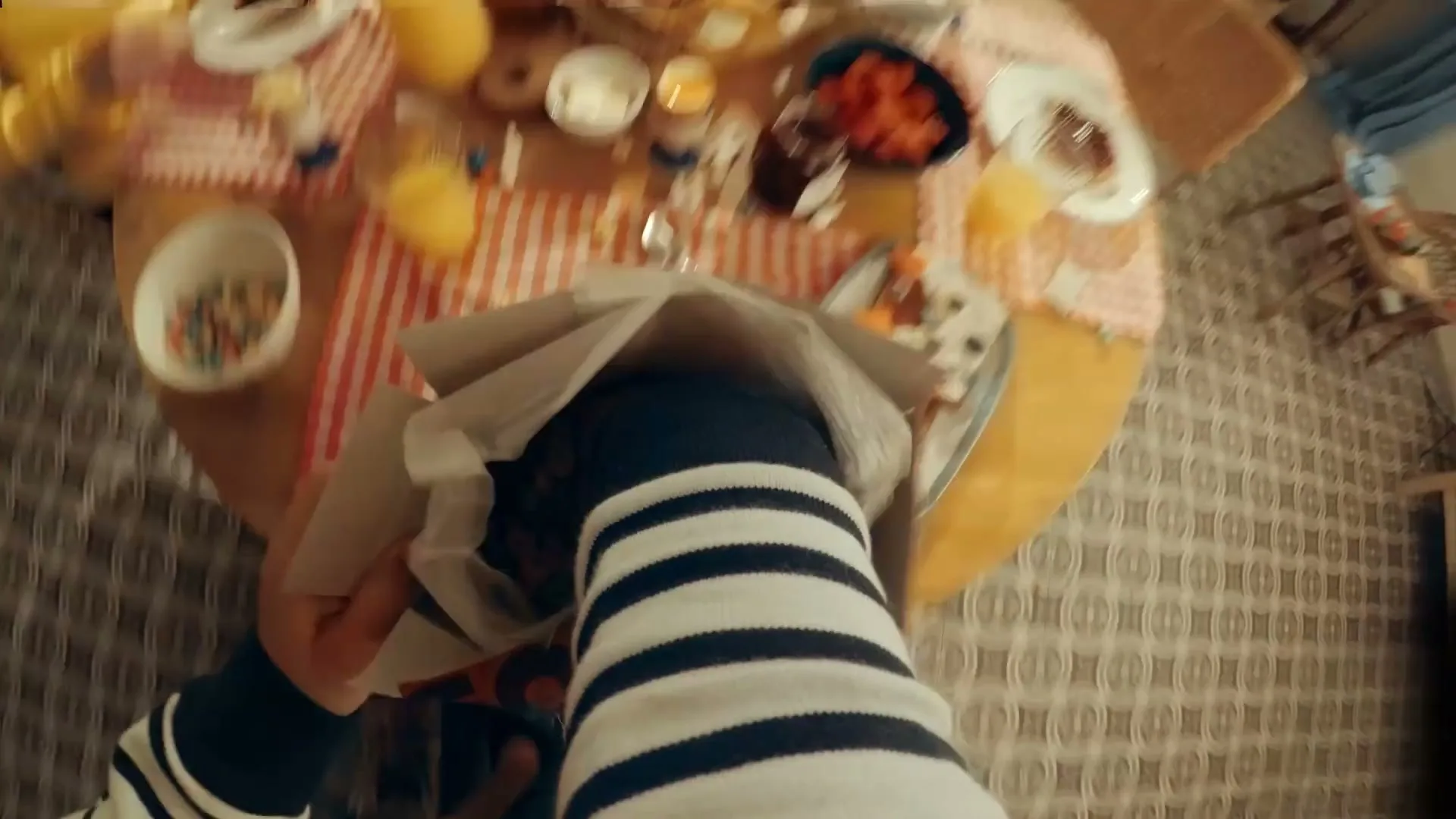 Petit Bateau “Tough day” (2017), frame 3