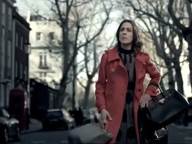 Aegean Airlines “More Greeks in London” (2008), frame 5