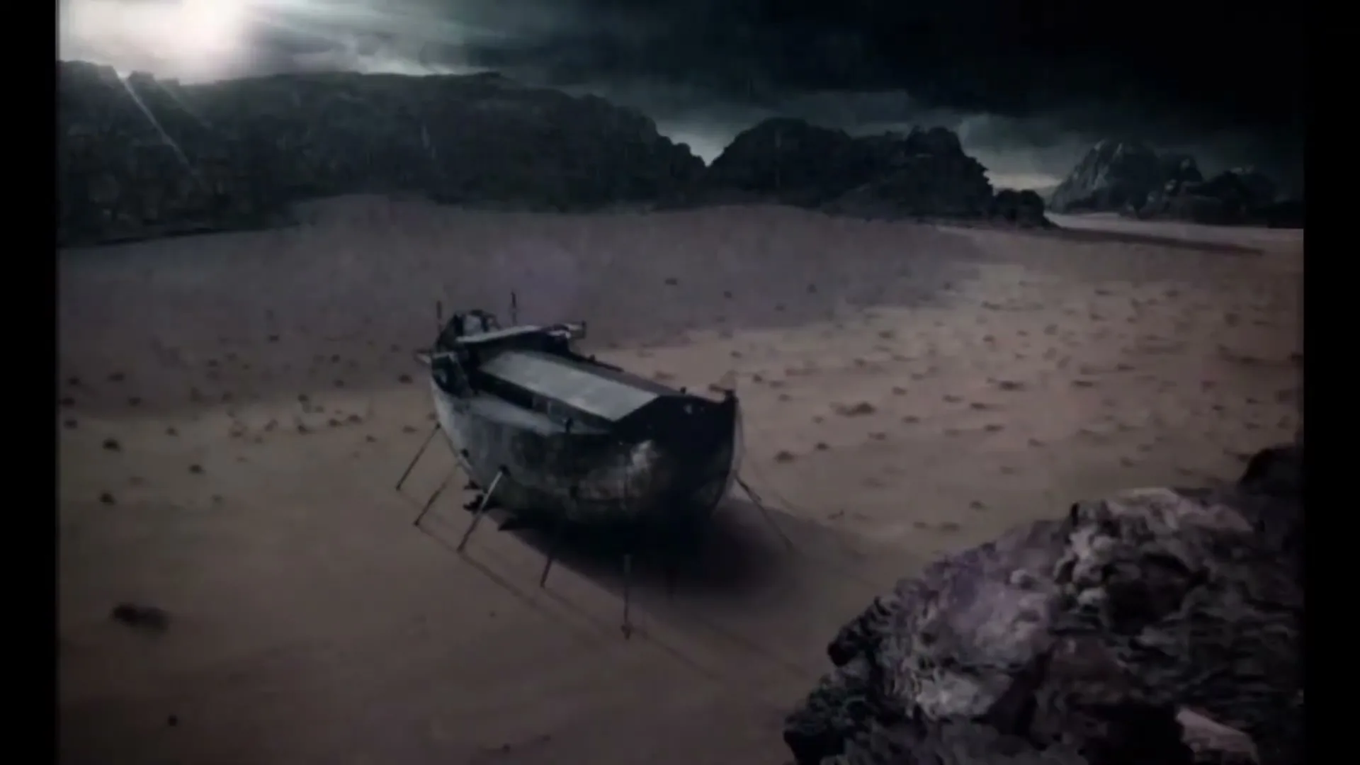 Mercedes-Benz USA "Modern Ark" (2000) commercial still