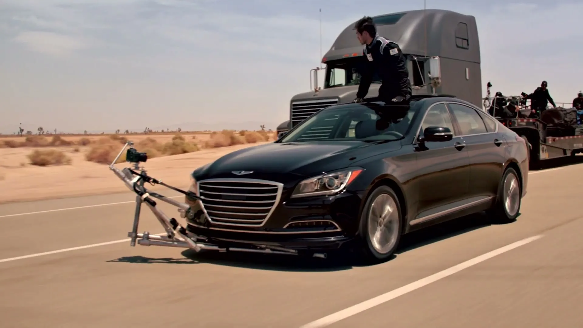 Hyundai Motor Company “The Empty Car Convoy” (2015), frame 5