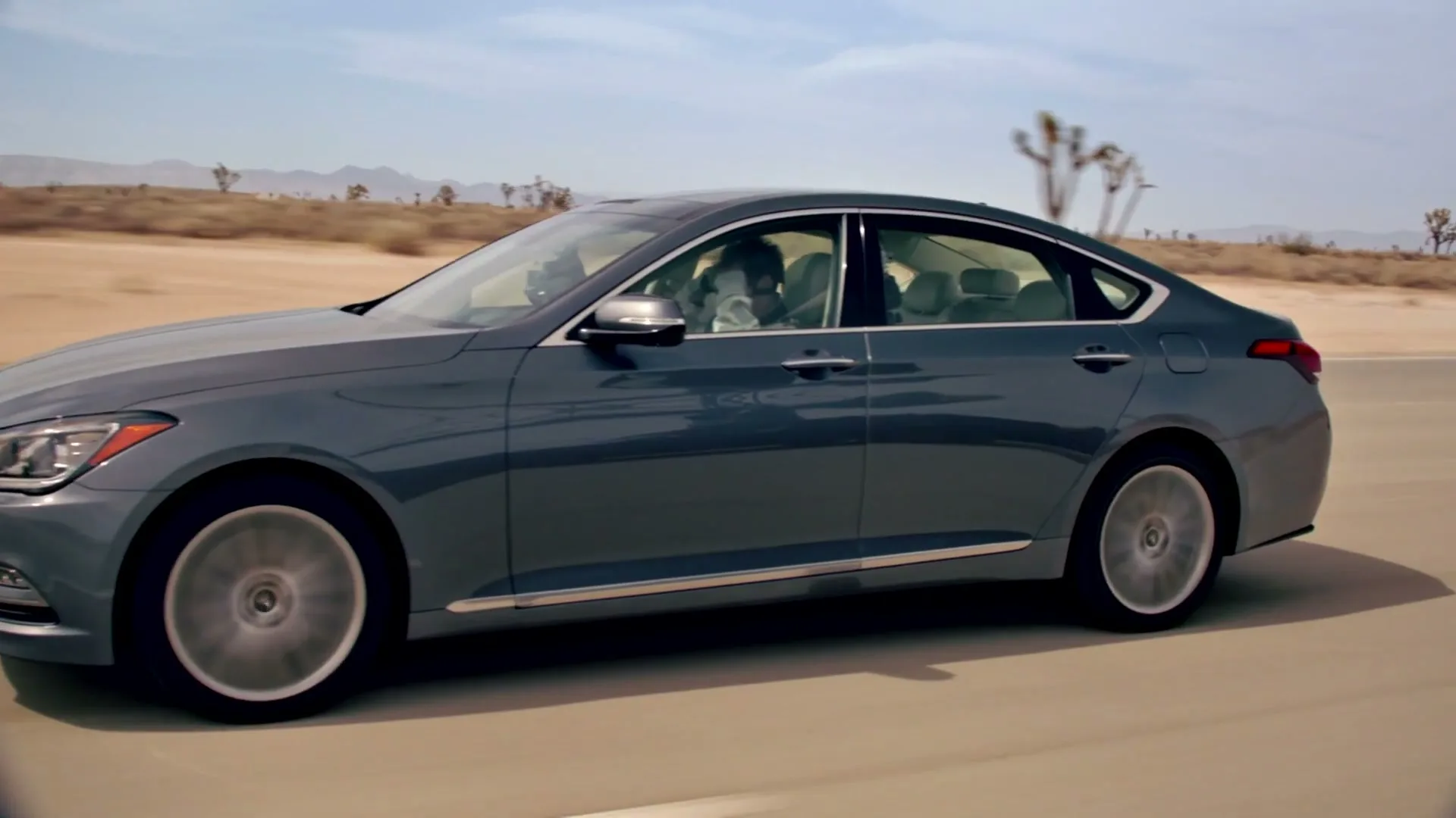Hyundai Motor Company “The Empty Car Convoy” (2015), frame 6