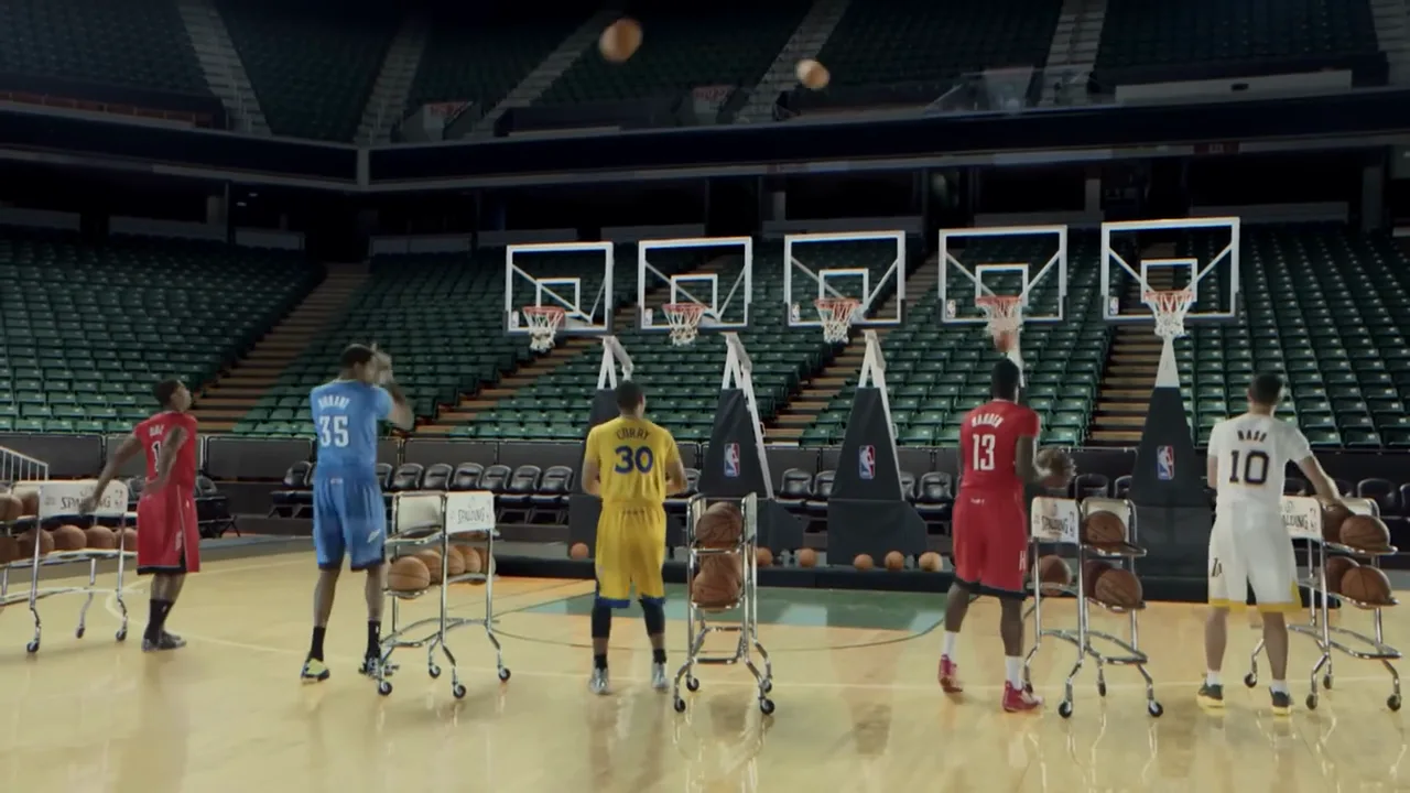 Nba “Jingle Hoops”, shot 3