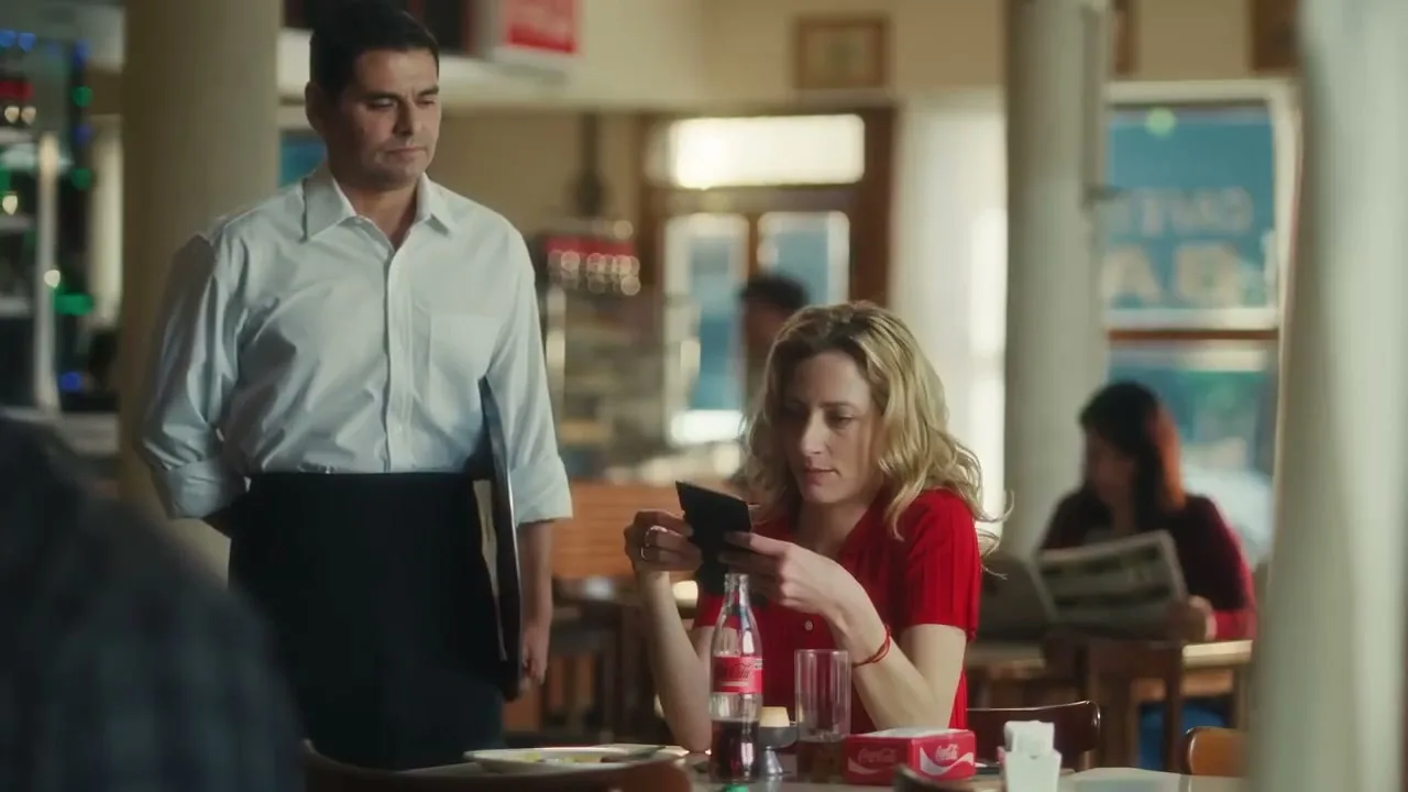Coca-Cola “Juntos en todas” (2025), frame 5