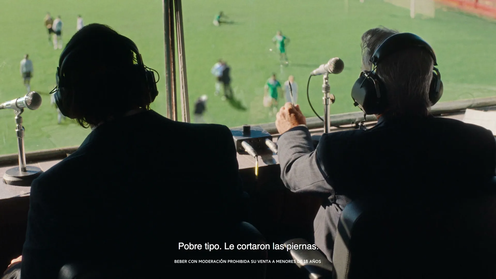 Schneider “Pasado perfecto” (2024), frame 3