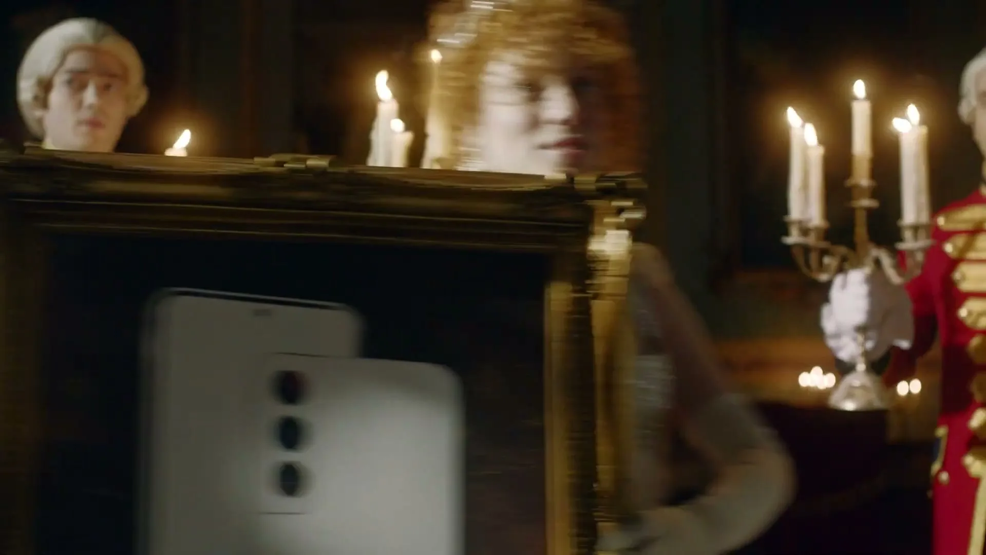 Samsung – Netflix “Bridgerton” (2022), frame 6