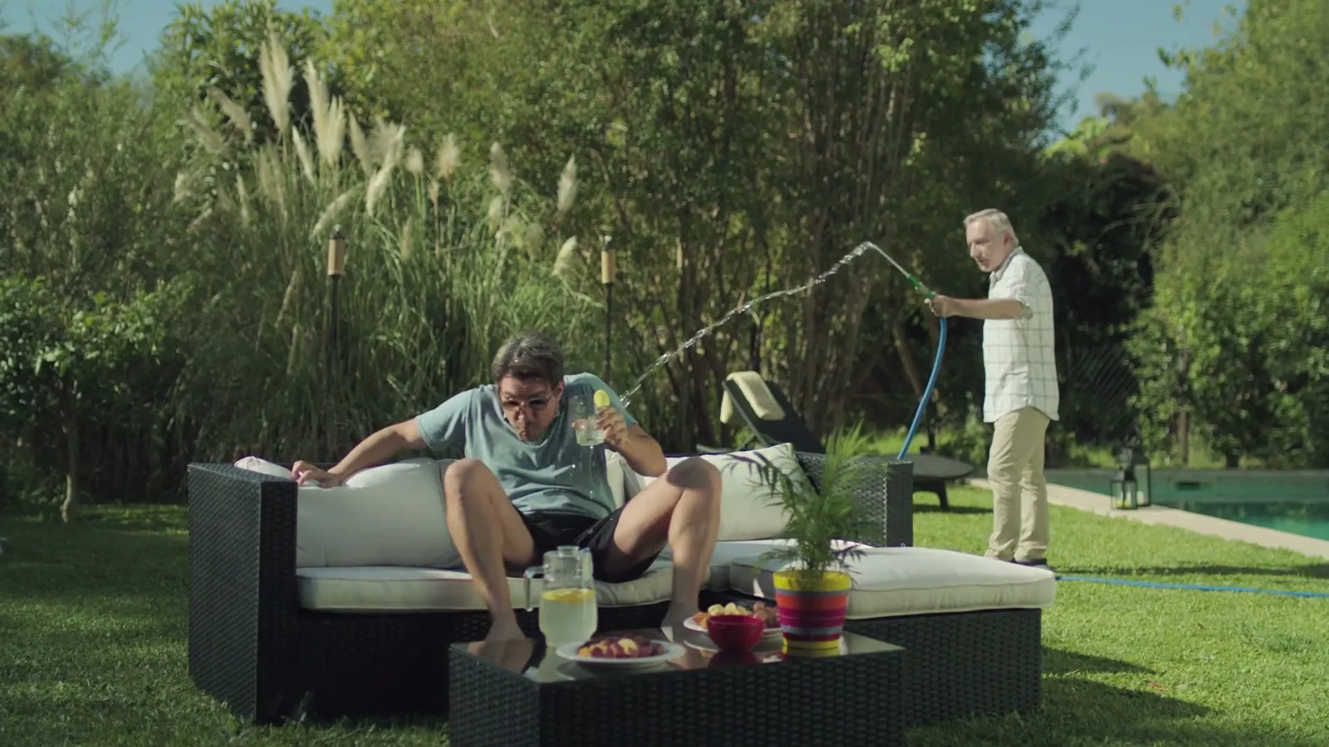 Easy "Adultitos" (2019) commercial still