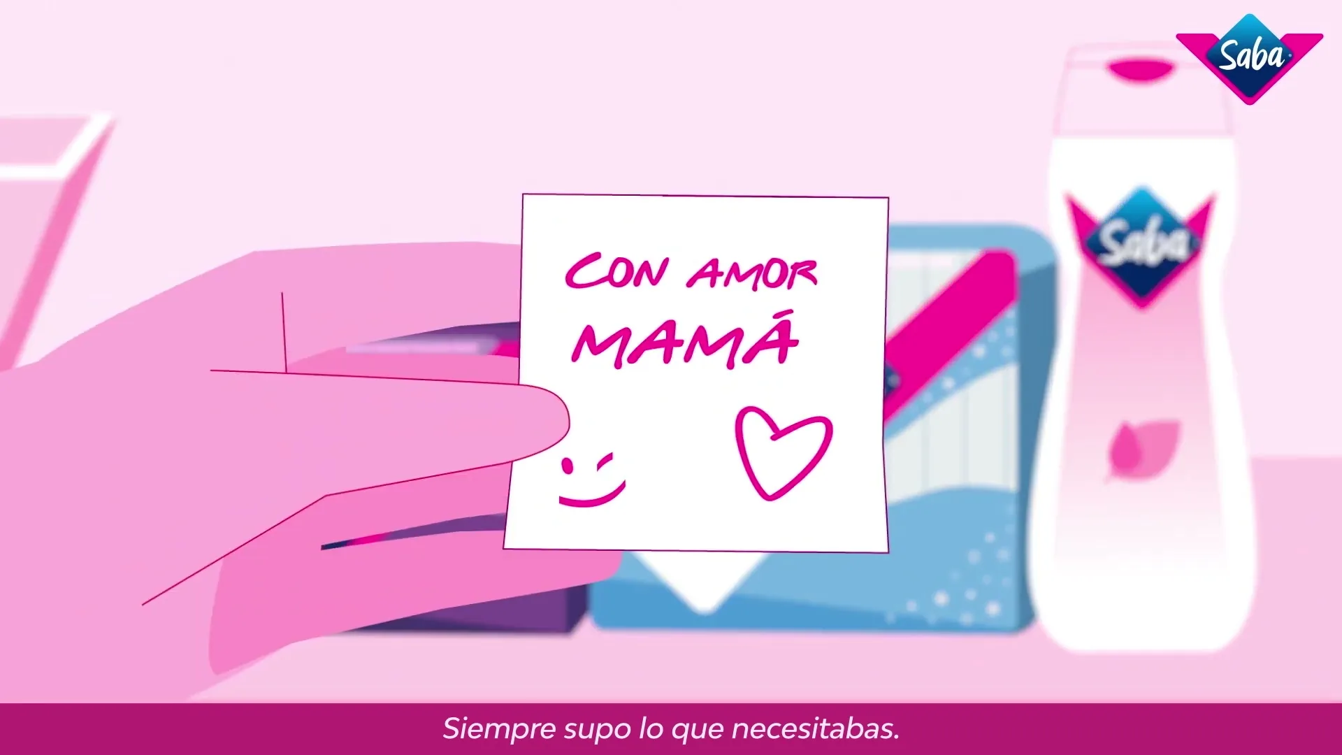 A pink animated hand places a note that says "Con amor mamá" on a package of Saba feminine hygiene products, next to other Saba products.
