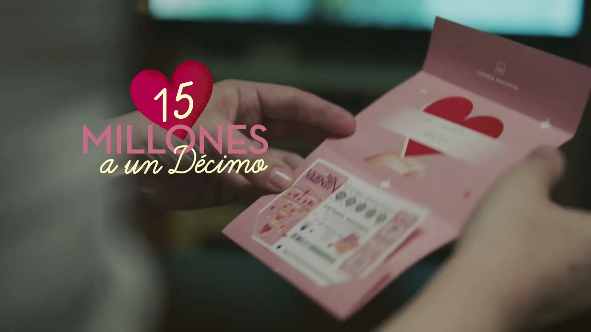 Lotería Nacional "Regalos descompensados" (2017) commercial still