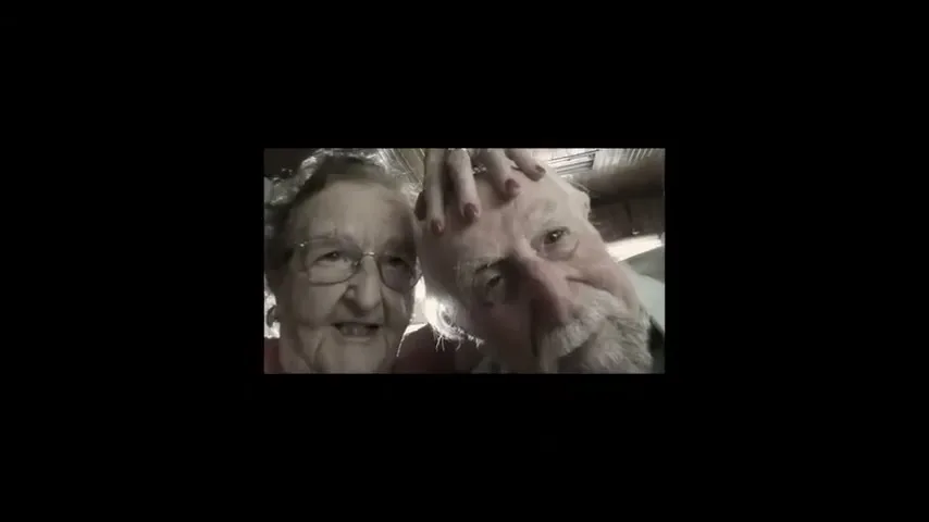 Milka "Selfies más tiernas" (2015) commercial still