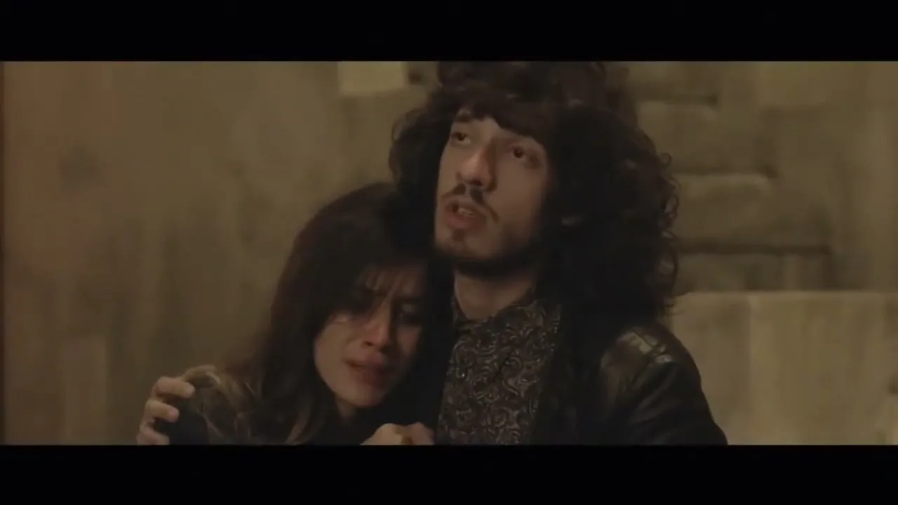Axe random “La Donna” (2014), frame 6