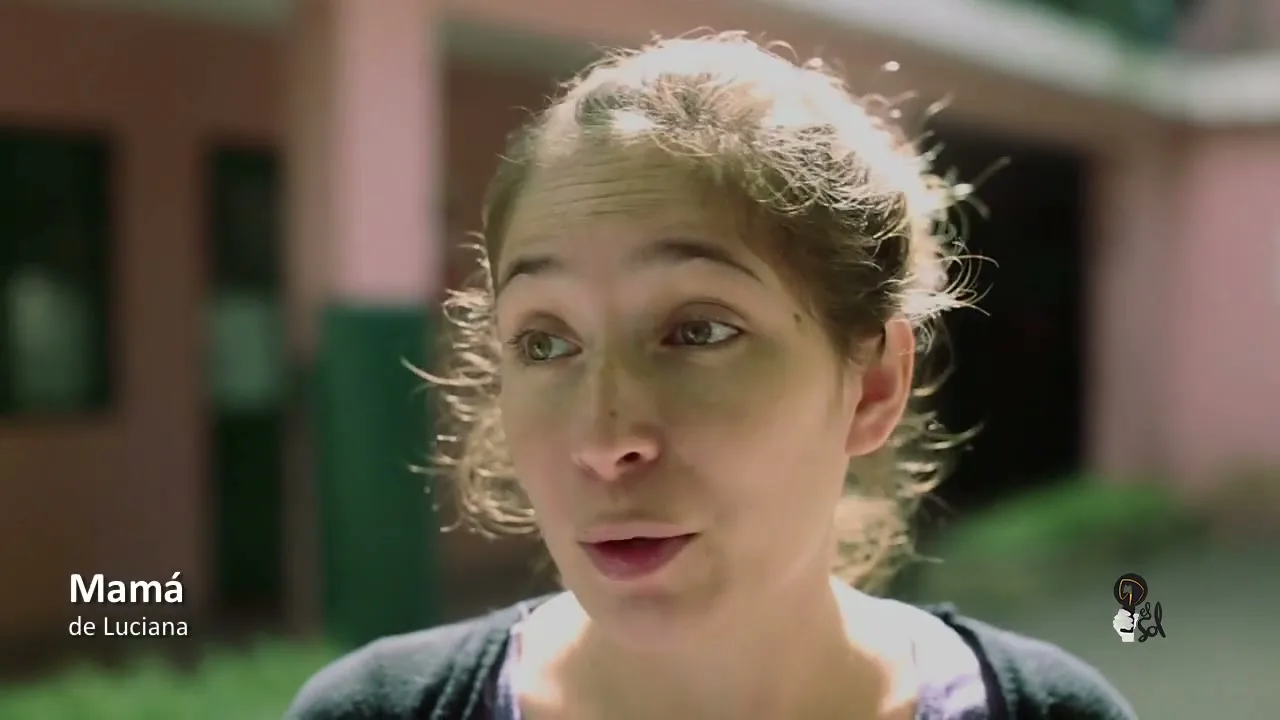 Colegio Las Lomas Oral “Oídnos” (2014), frame 2