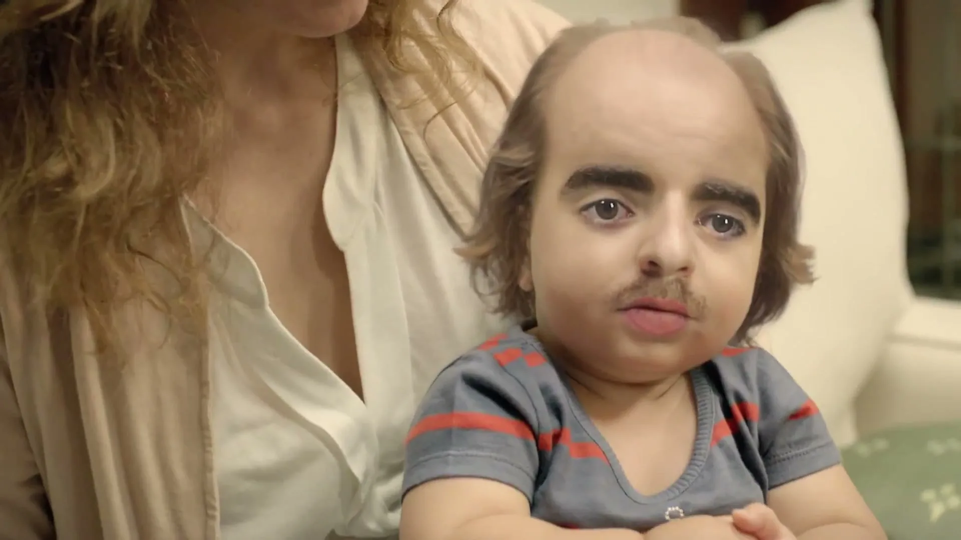 DirecTV "Parecidos" (2012) commercial still