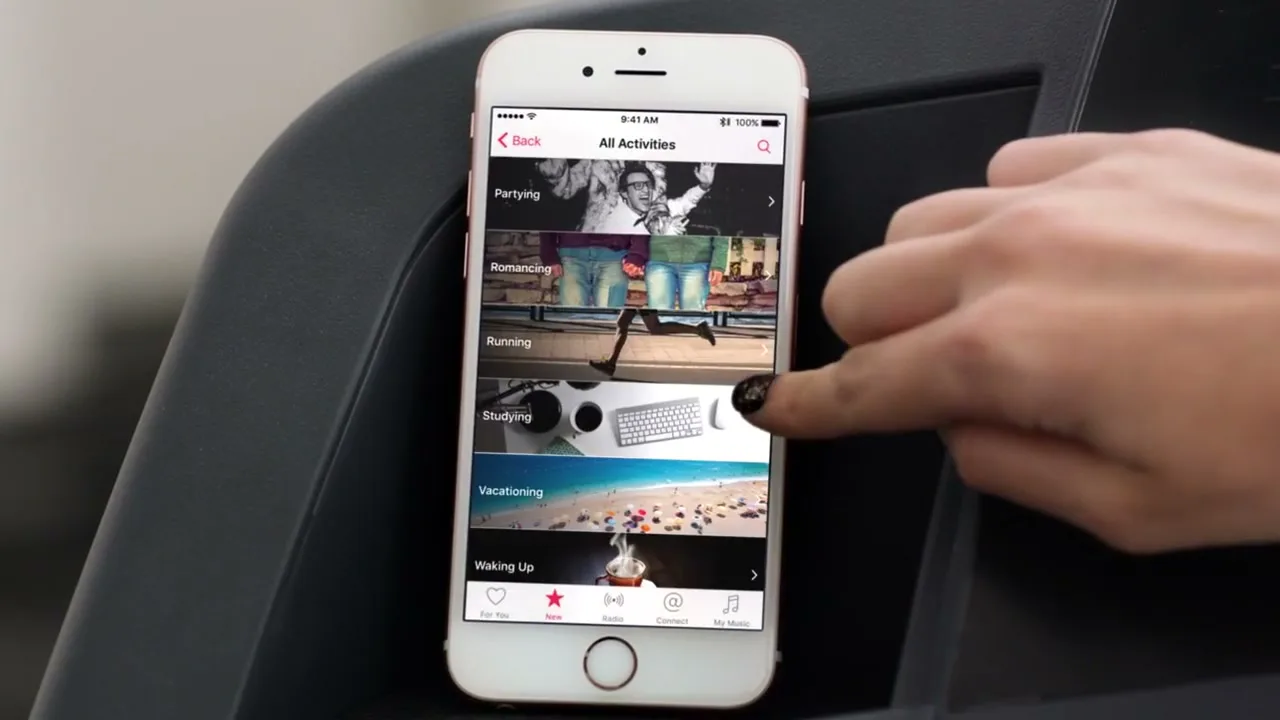 Apple Music “Taylor vs. Treadmill” (2016), frame 4