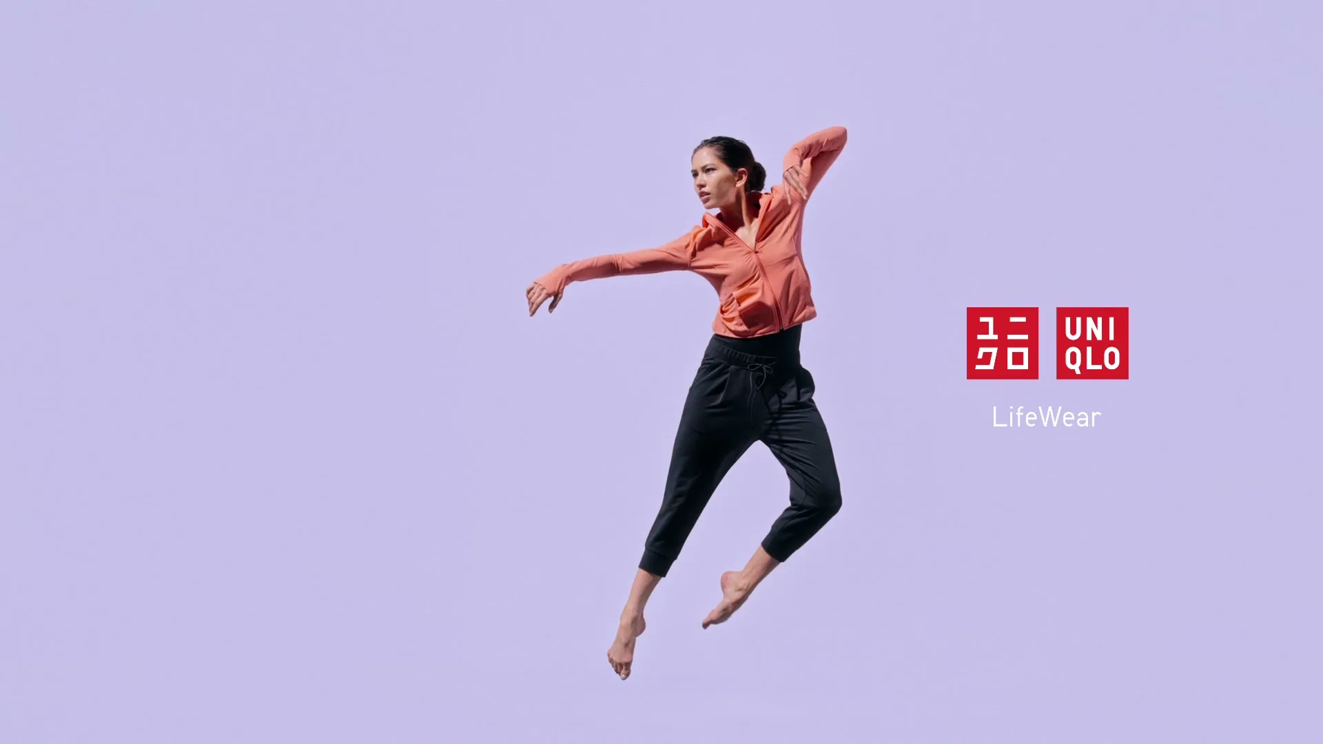 Uniqlo “Sonoya Mizuno”, directed by Nadav Kander