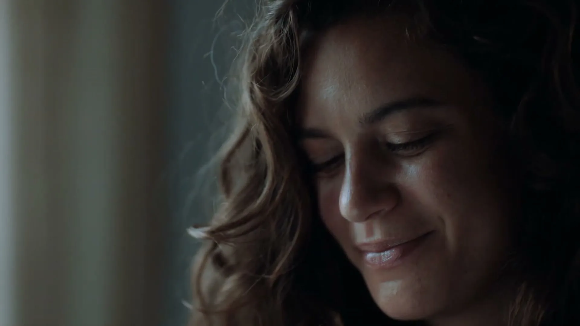 WhatsApp "Sunbeams" (2020) commercial still