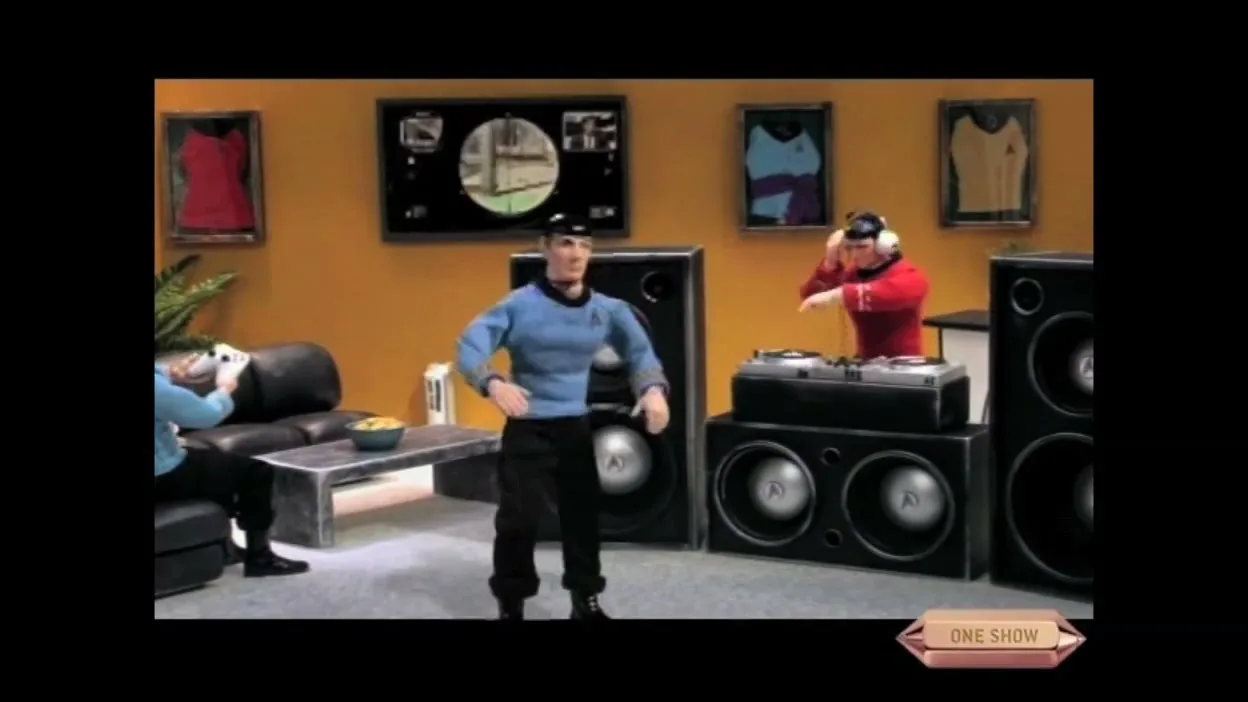 G4 “Cribs”