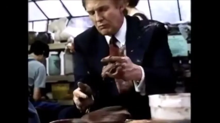 Cozone.com "Pottery" (2000) commercial still