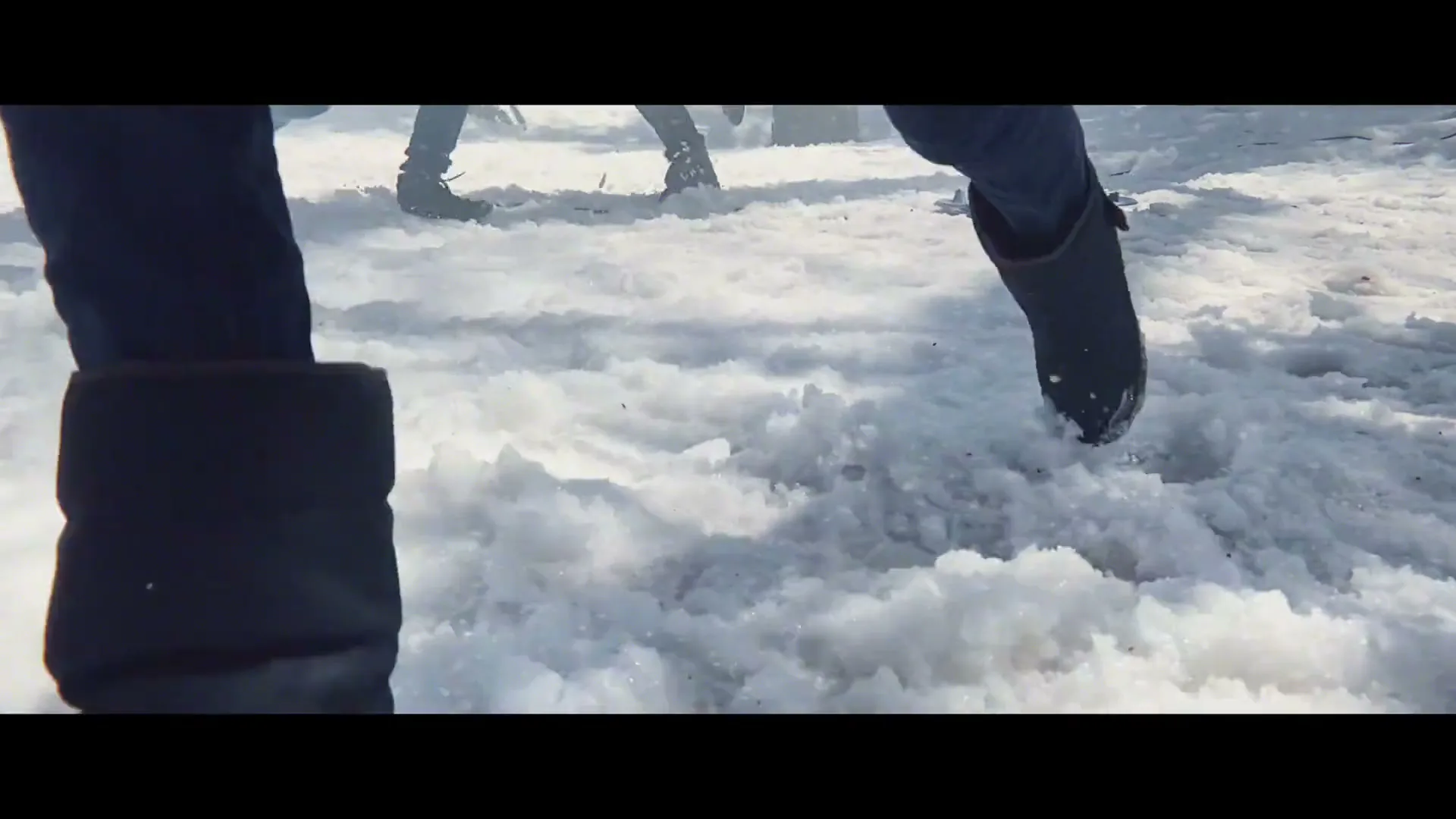 Apple “Snowbrawl” (2020), frame 6