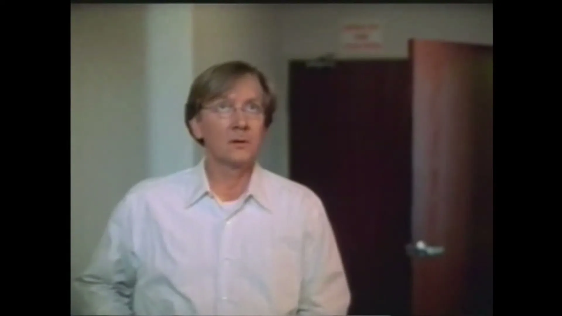 The Great Indoors “Hotel” (2002), frame 6