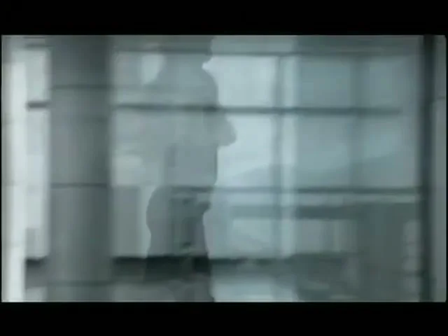 Durex “Elevator” (2005), frame 2