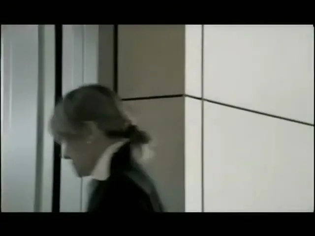 Durex “Elevator” (2005), frame 4