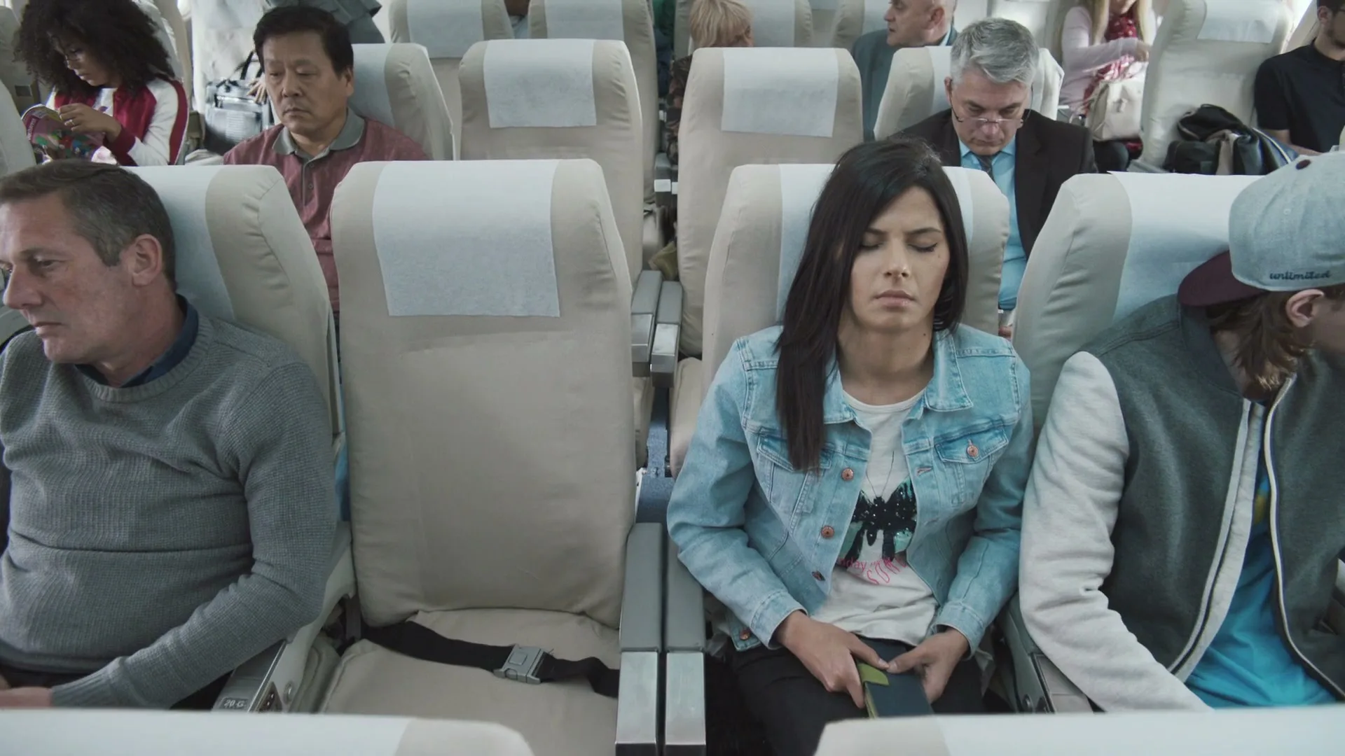 Royal Jordanian “Fear of Flying” (2018), frame 4