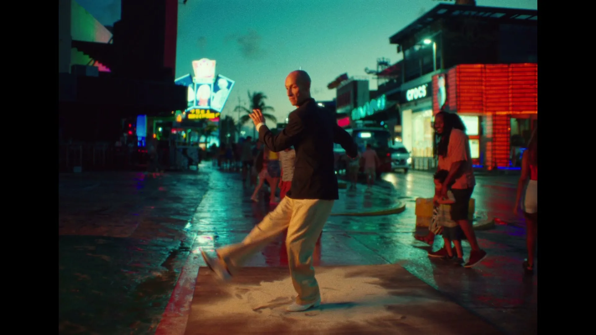Expedia "Sand" (2023) commercial still