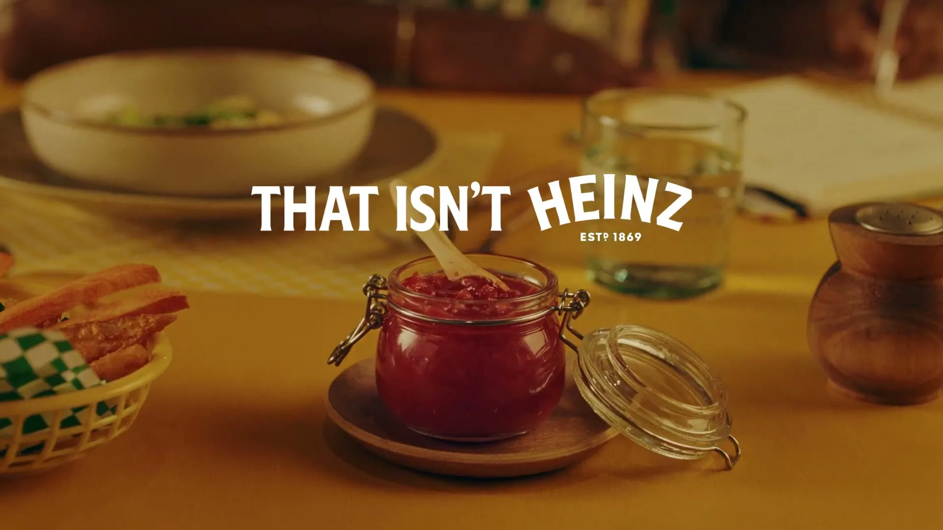 Heinz “Tip for Heinz” (2024), frame 4