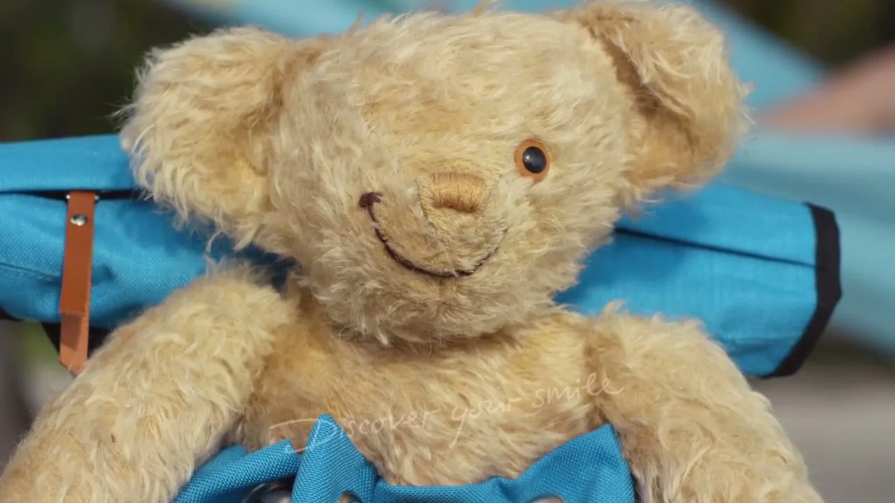 Thomson “Backpack”, directed by Alex Southam