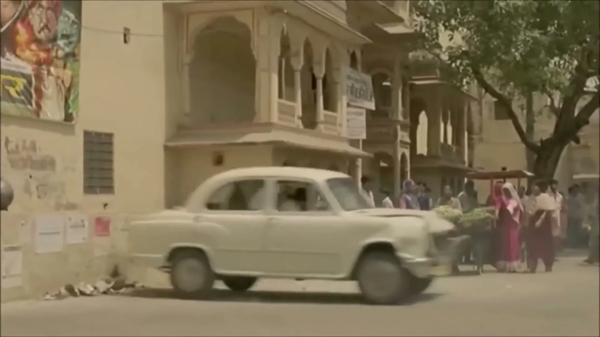 Peugeot “The Sculptor” (2003), frame 4