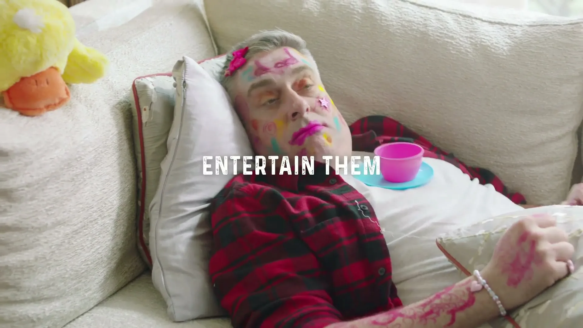 Nestlé “NERD: Nestlé Decorating Dad - Hylton Tannenbaum”, directed by Hylton Tannenbaum