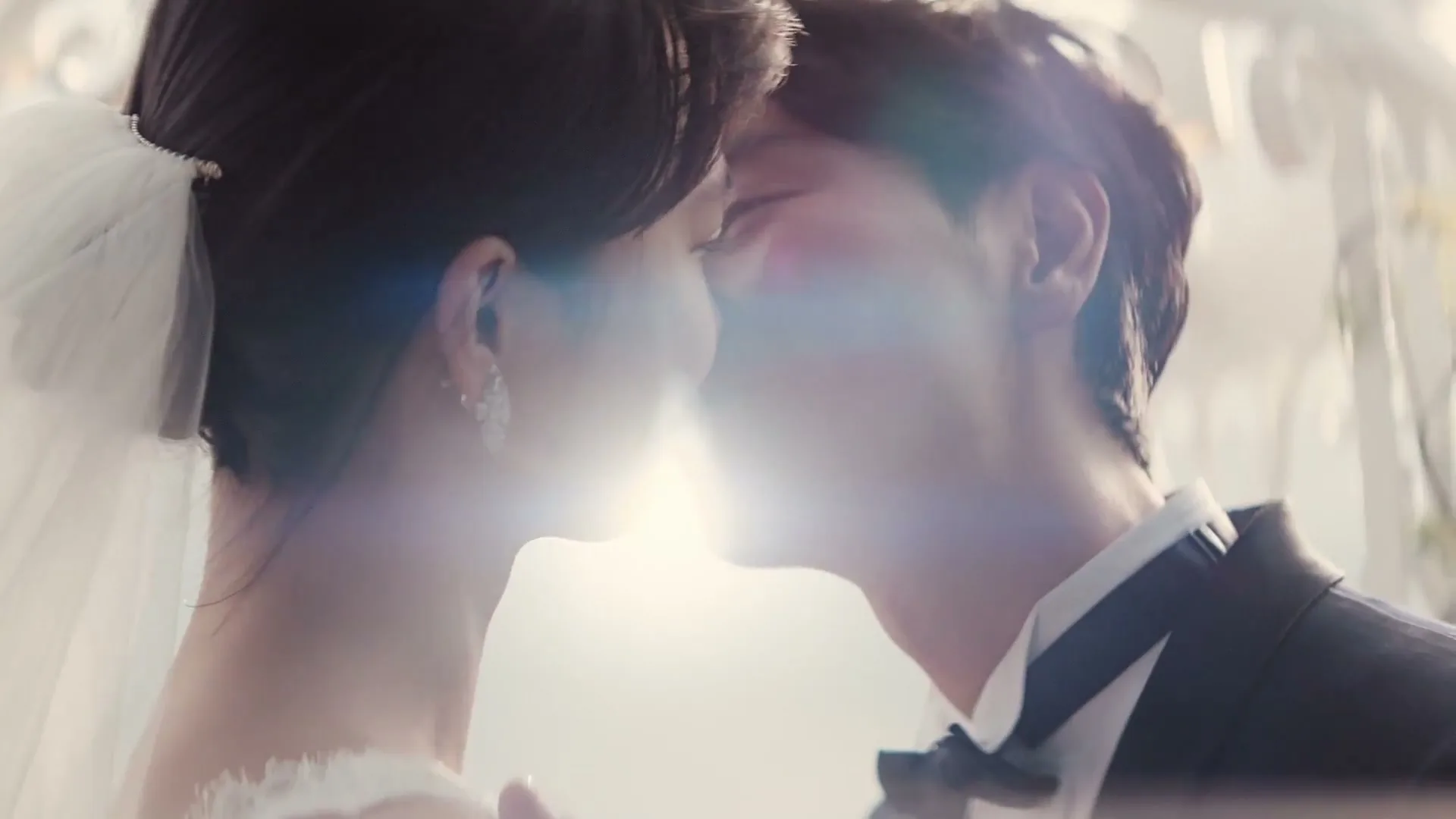Zexy "A Million Kisses" (2018) commercial still
