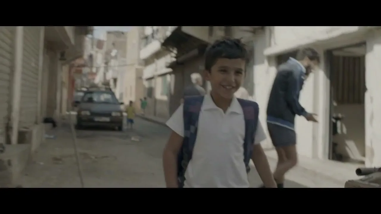 Social Good “Red Cross: Decisions”, directed by Henry Scholfield