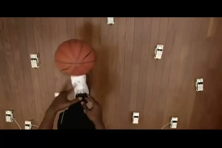 adidas “Unstoppable” (2005), frame 4