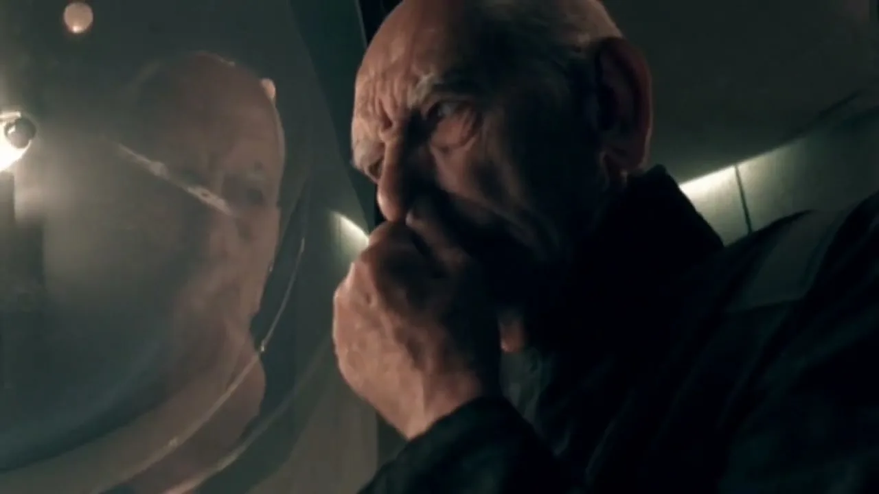 Xbox 360 Halo 3 "Believe / Museum of Humanity" (2008) commercial still
