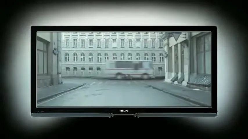 Philips Cinema TV “The Gift” (2010), frame 6