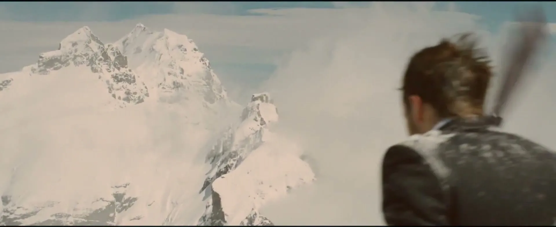 Schweppes “Tumble” (2013), frame 3