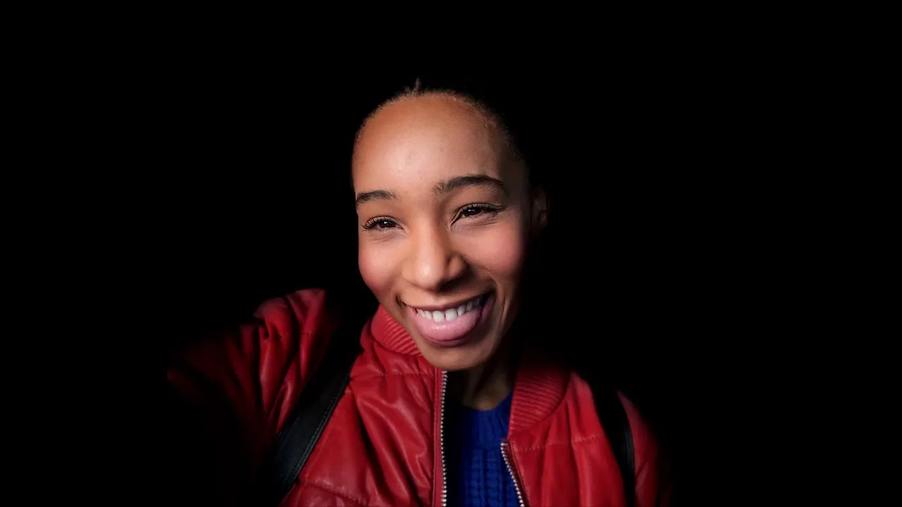 Apple “iPhone X: Studio in Your Pocket”, directed by CANADA