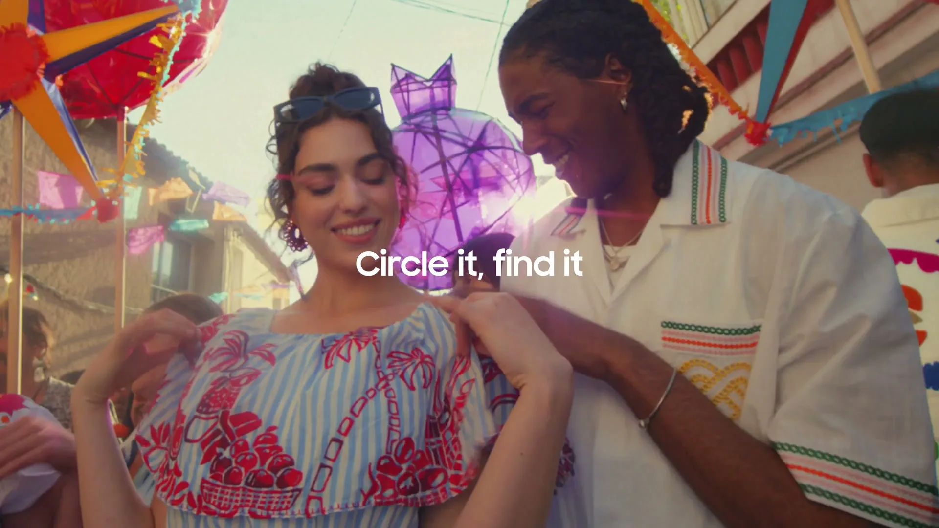 Samsung "Travel Fashion AI" (2024) commercial still