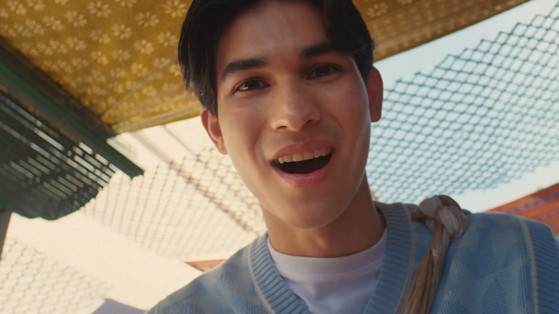 Samsung "Travel Souvenir AI" (2024) commercial still