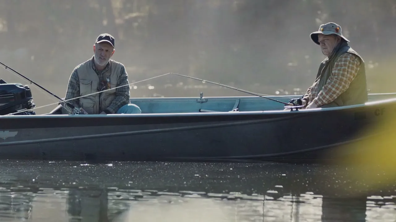 GEICO “Fast Forward, Lake” (2016), frame 2